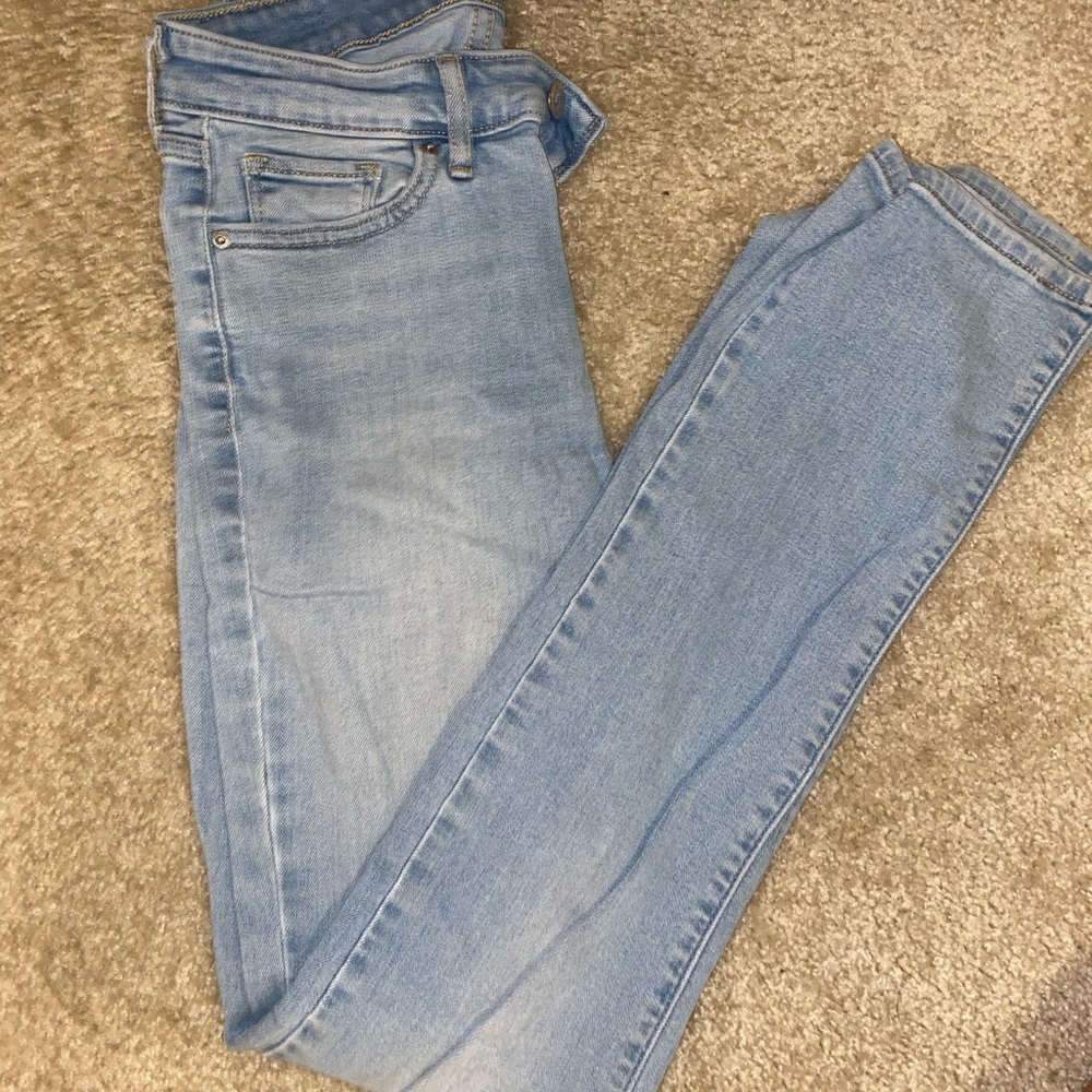 714 Straight Levi’s Size 25